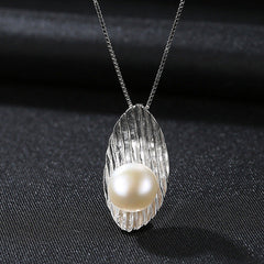 Aetolia 925 Sterling Silver Natural Freshwater Pearl Necklace Leaf Shaped Pendant Necklace FN0076