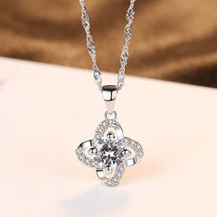 Aetolia 925 Sterling Silver 18K Gold Plated Exquisite Flower Pendant Necklace SN0089