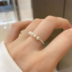 Aetolia Stylish Personalized Design New Arrival 925 Sterling Silver Fresh Water Pearl Broken Beaded Silver Daily Wear Rings for women